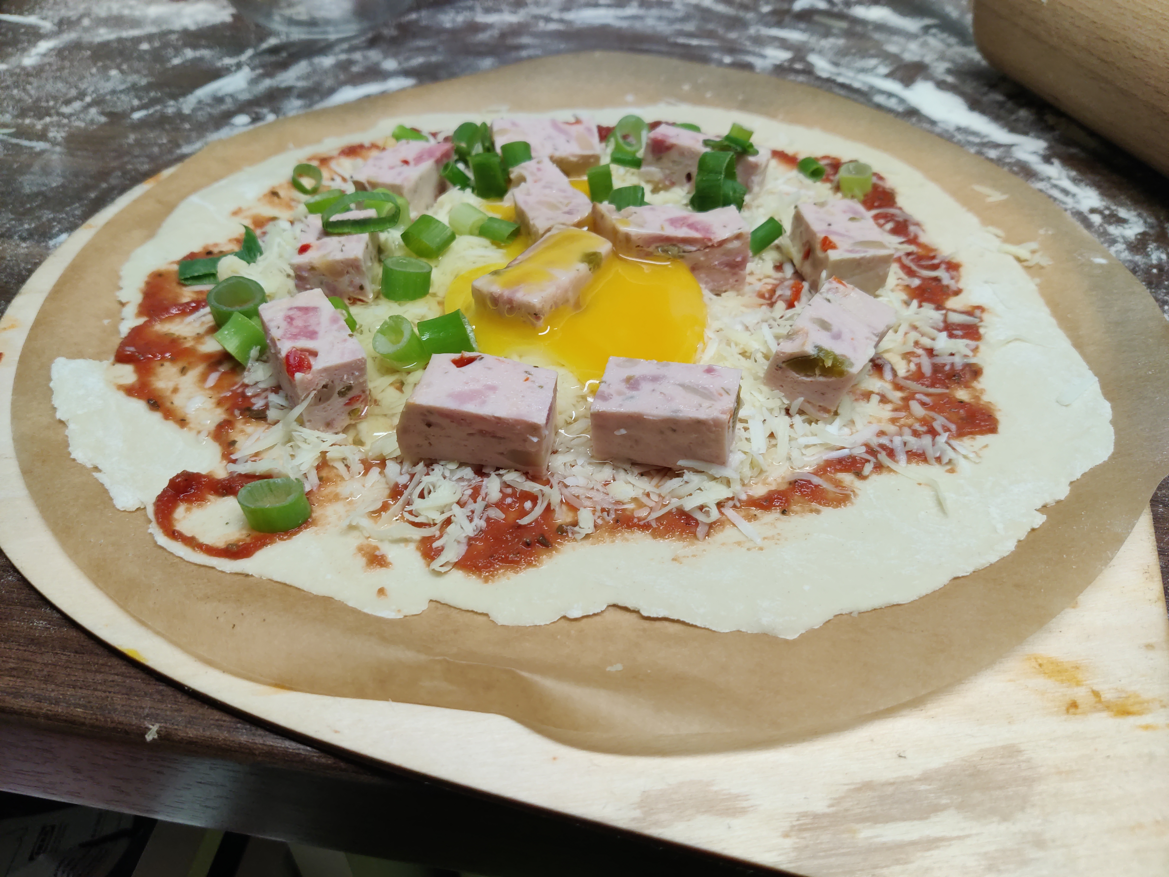 Pizza Pizzaleberkäs-Spiegelei