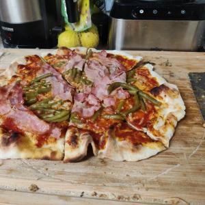 Pizza Speckbohnen